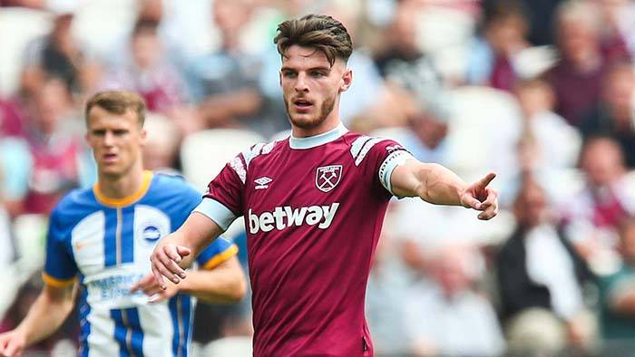 可靠消息来源透露，利物浦球星萨拉赫被弃用，而阿内·斯洛特则表示“毫不知情”。